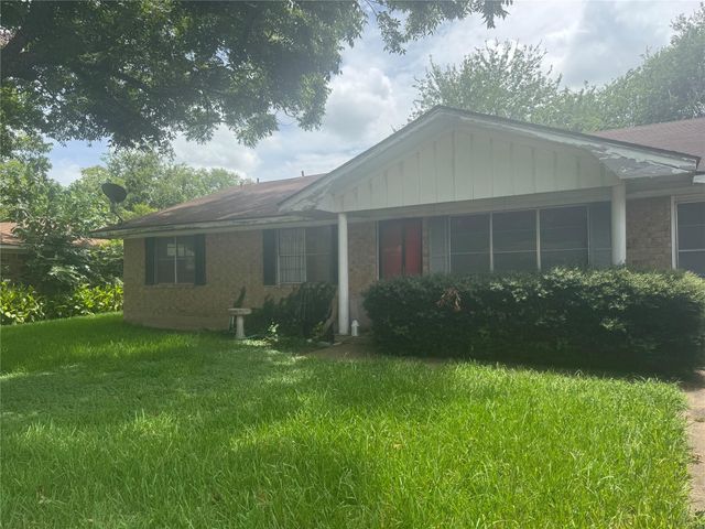 1209 Jefferson, Brenham, TX, 77833