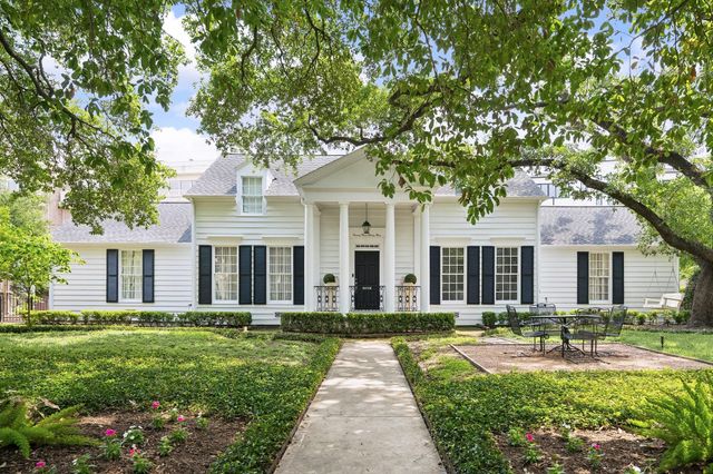  2439 Stanmore Dr, Houston, TX 77019