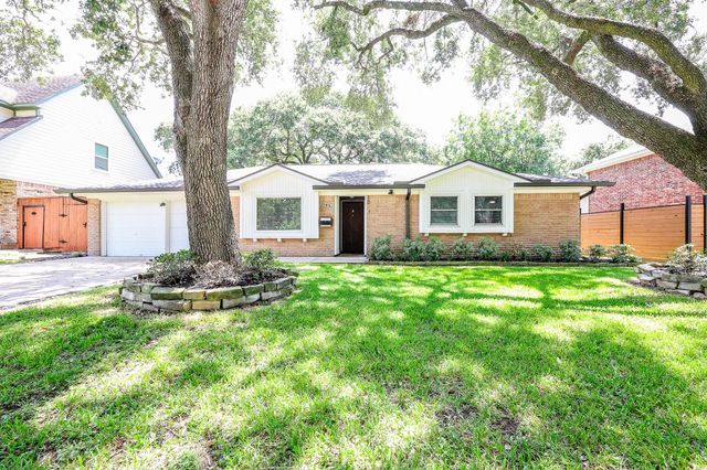 11931 Dunlap