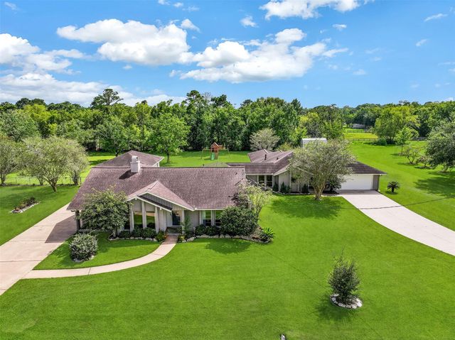 304 Chester, Friendswood, TX, 77546