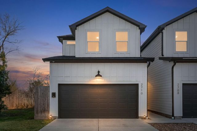  2708 Noble St, Houston, TX 77026