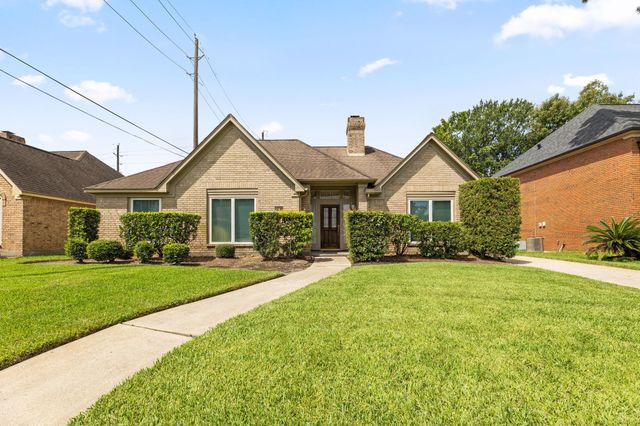  19611 Atasca Oaks Dr, Humble, TX 77346