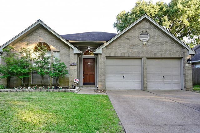 4530 Topaz Trail, Sugar Land, TX 77479