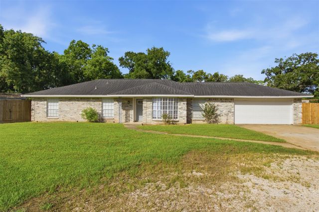 115 Avenue F, Brazoria, TX, 77422