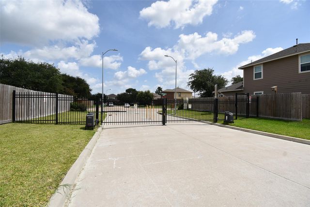 2819 Topiary, Houston, TX, 77014
