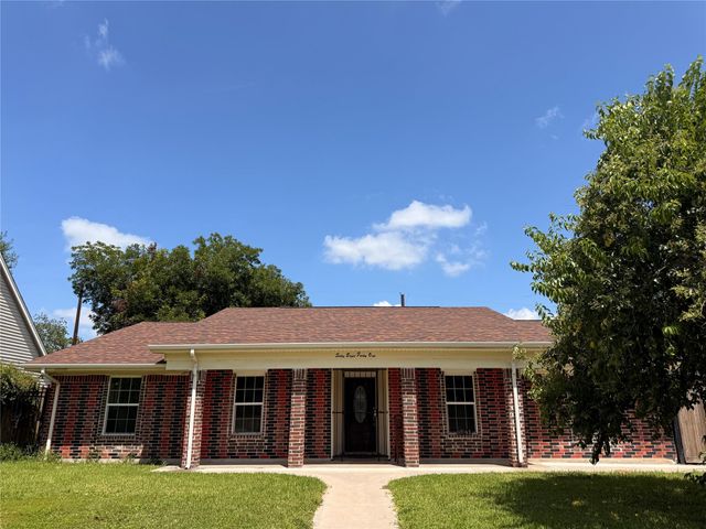  6841 Flamingo Dr, Houston, TX 77087