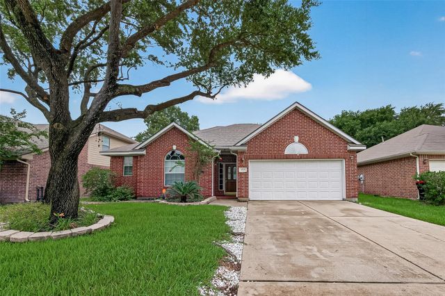 14531 Chestnut Falls