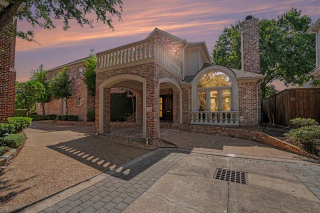  58 W Terrace Dr, Houston, TX 77007