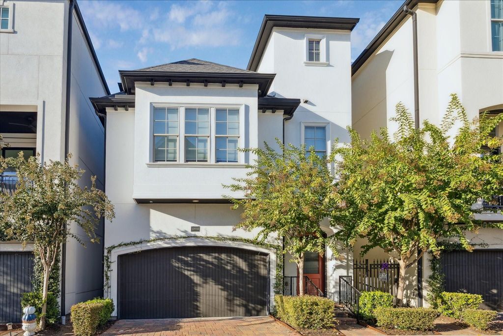10950 Wrenwood Green, Houston, TX 77043 cover photo. Doors Open Tour advertisement.