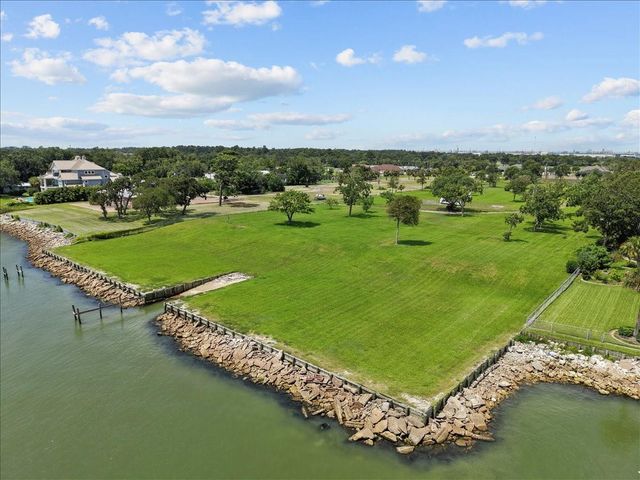2311 Broadway, La Porte, TX, 77571