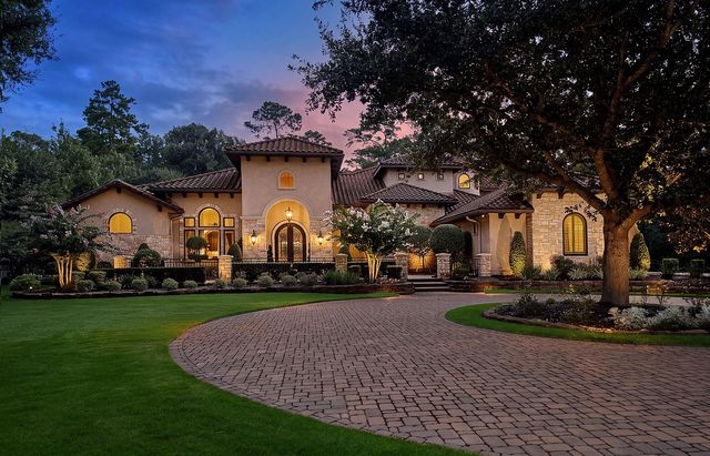 119 Tranquil, The Woodlands, TX, 77380