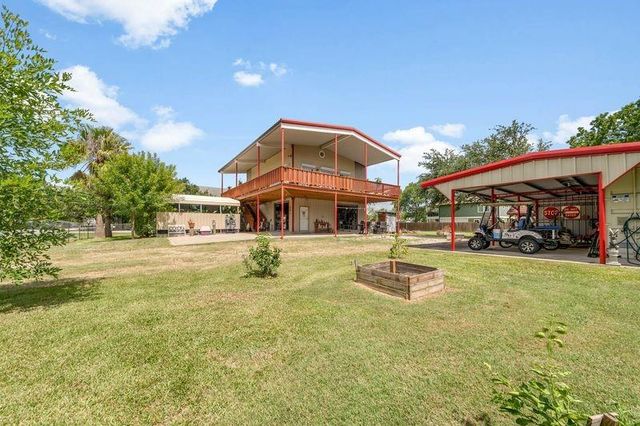 749 12th, Dickinson, TX, 77539
