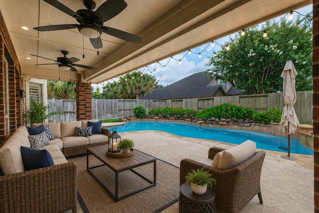  28207 Daystrom Ln, Katy, TX 77494