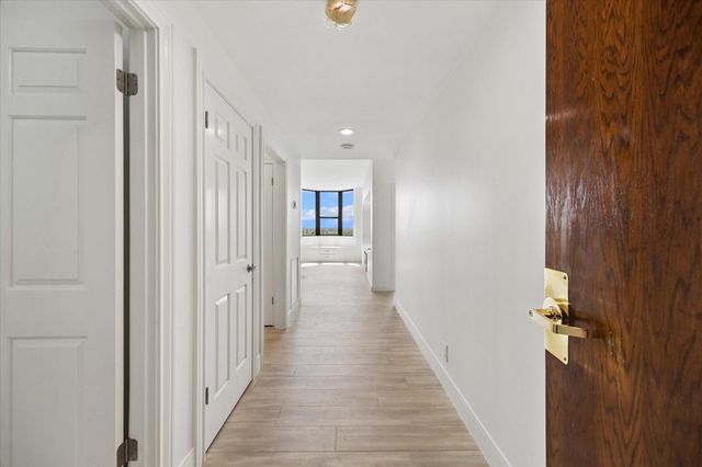 651 Bering, Houston, TX, 77057