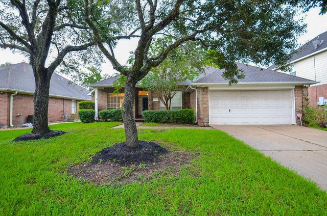  1350 Summer Terrace Dr, Sugar Land, TX 77479