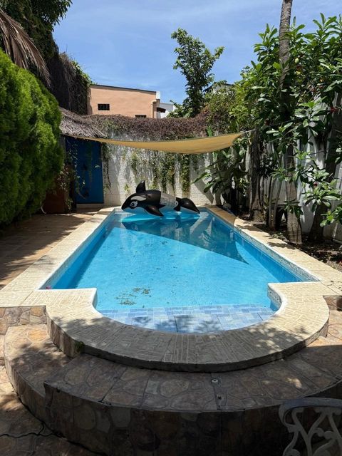 19 Colonia Alta Mira, Santa Ana