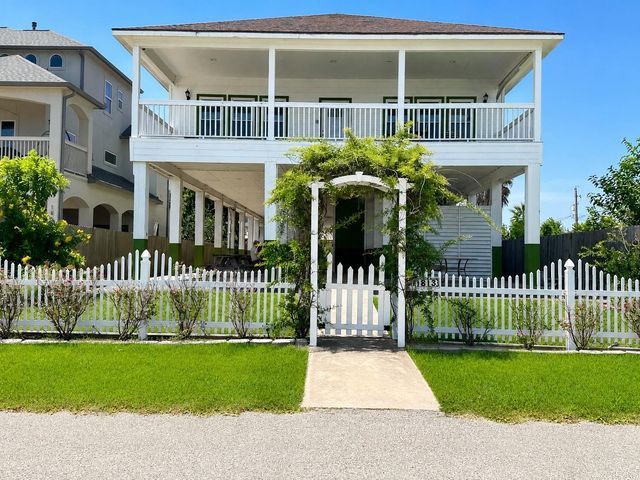 1813 Avenue A, Dickinson, TX, 77539