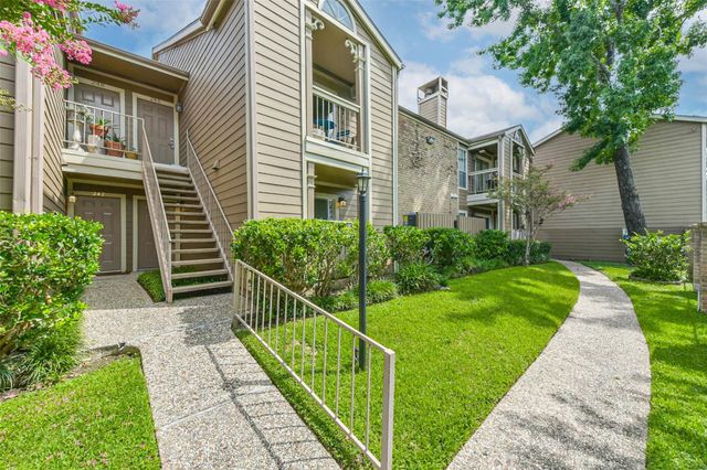 1860 White Oak, Houston, TX, 77009