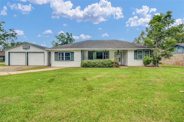1710 Highway 332, Lake Jackson, TX, 77566