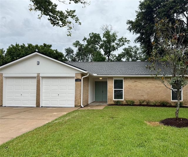 1100 Heron, Seabrook, TX, 77586
