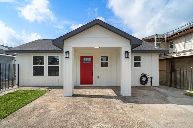 1823 Studewood, Houston, TX, 77008