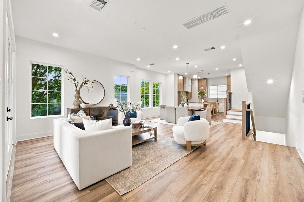 1107 E 24th St, Houston, TX 77009 cover photo. Doors Open Tour advertisement.
