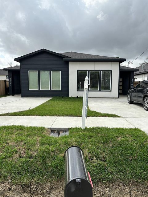 8218 Locksley Road, Houston, TX, 77078