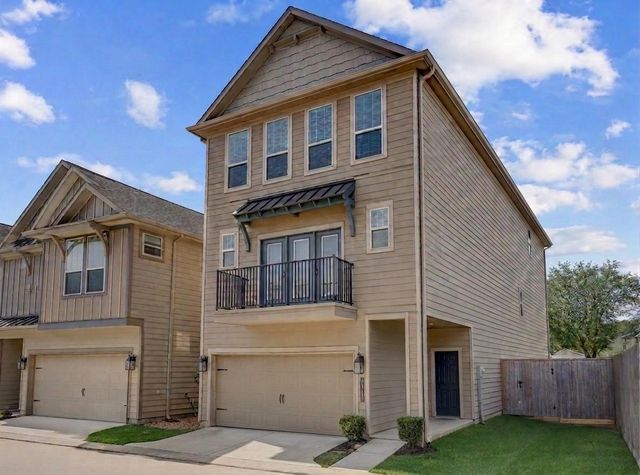  9313 Bauer Vista Dr, Houston, TX 77080