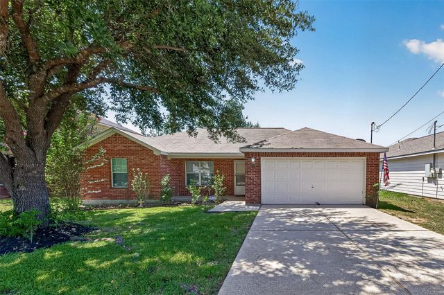  16200 Sun View Ln, Conroe, TX 77302