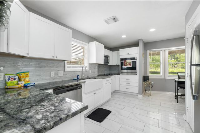 11714 Fallwood