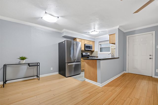 1404 Welch, Houston, TX, 77006