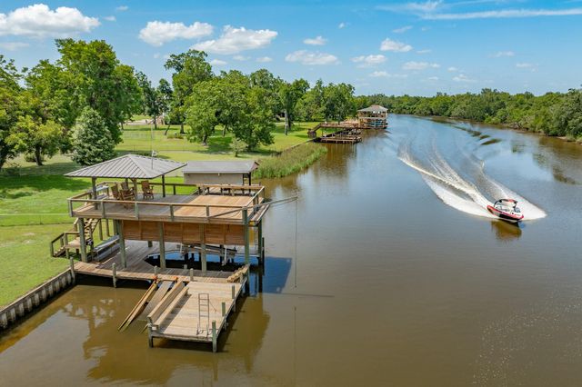  2170 County Road 506, Brazoria, TX 77422
