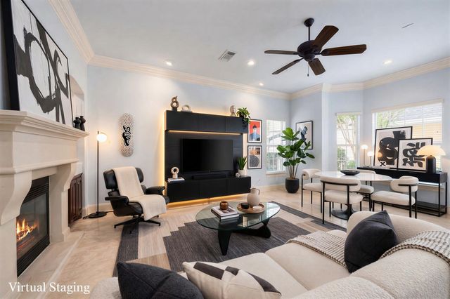 39 Olmstead, The Woodlands, TX, 77380