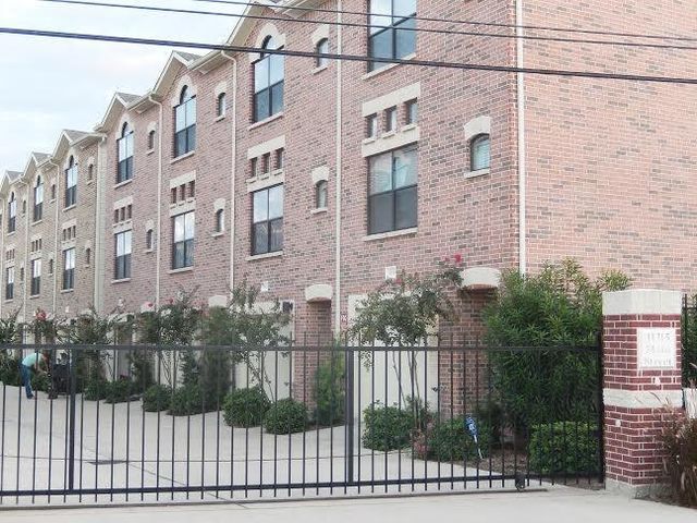 11315 Main, Houston, TX, 77025