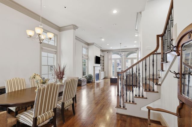 314 W Clay, Houston, TX, 77019