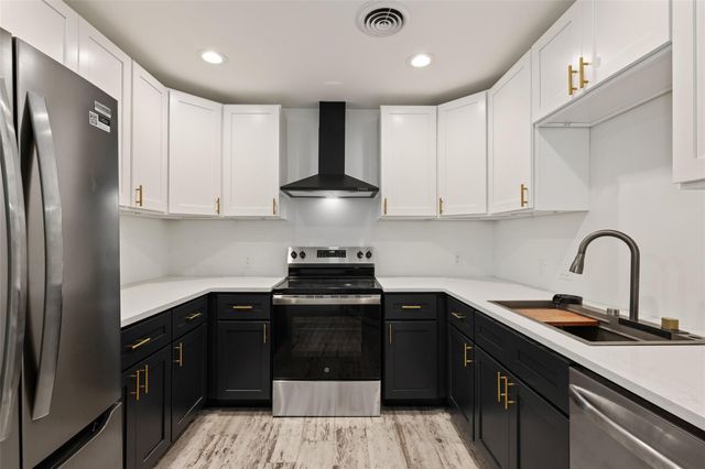909 Silber, Houston, TX, 77024