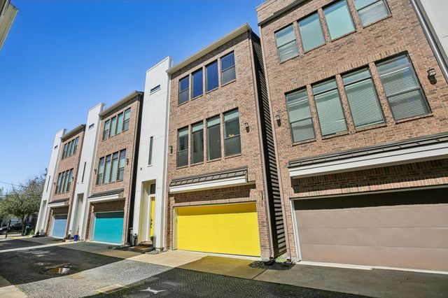 209 Burr, Houston, TX, 77011