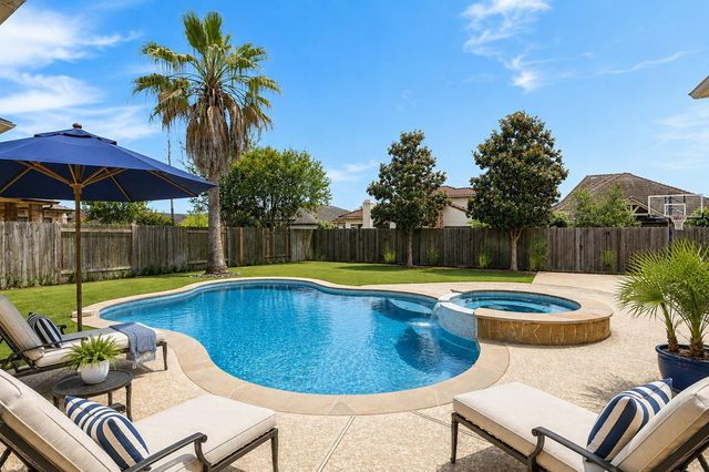 935 Poydras, Sugar Land, TX, 77498