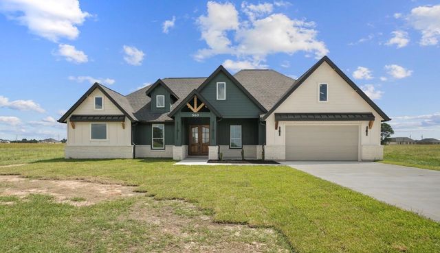  560 Quarter Horse Trl, Angleton, TX 77515