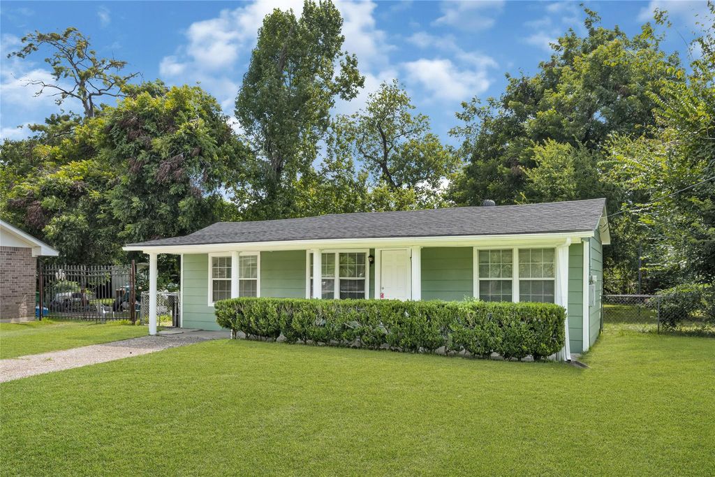 9210 Compton St, Houston, TX 77016 cover photo. Doors Open Tour advertisement.