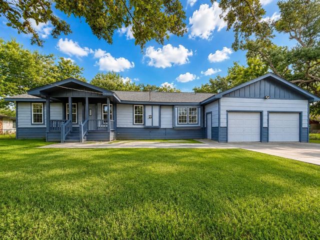 316 Riley, Clute, TX, 77531