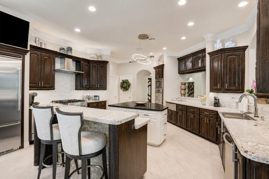 Chef's Kitchen — Cabinetry & Granite