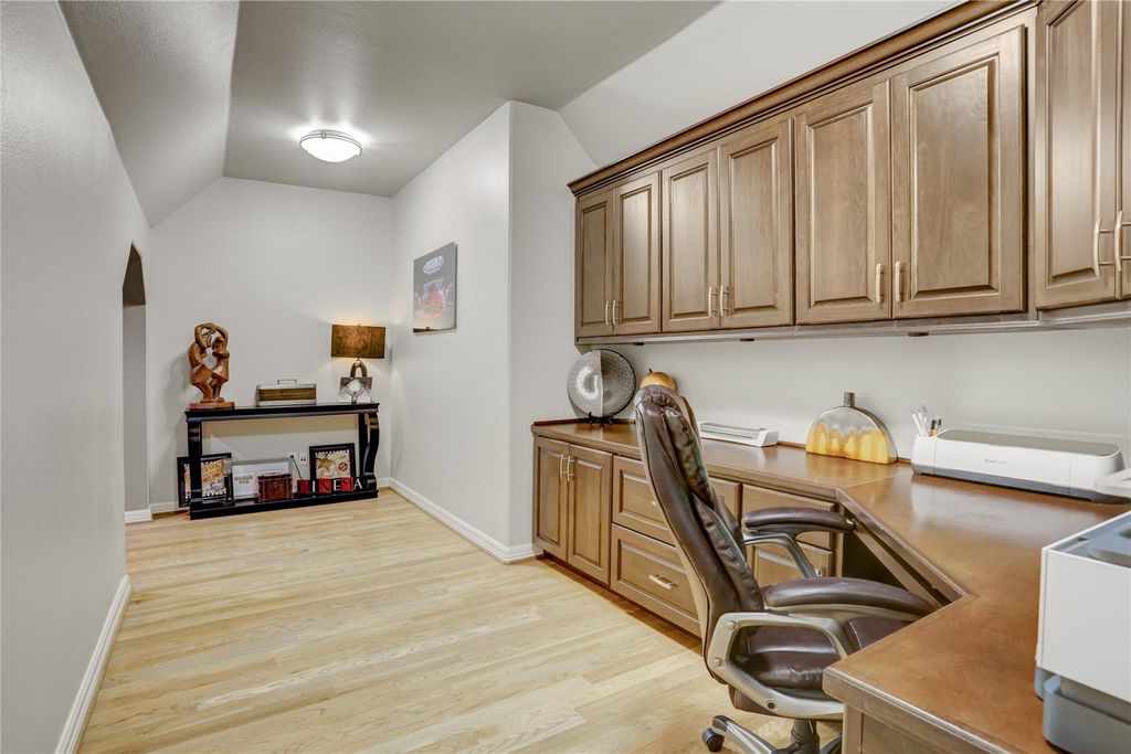 Custom Home Office
