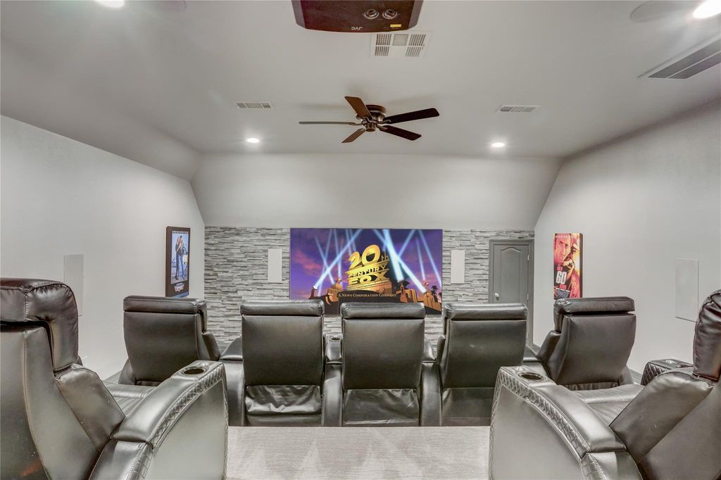 Entertainment Floor