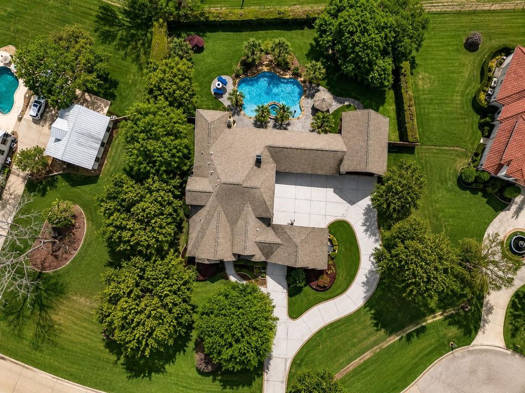 Aerial — House Layout & Grounds