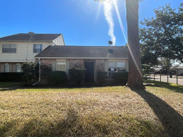 10803 Sandpiper, Houston, TX, 77096