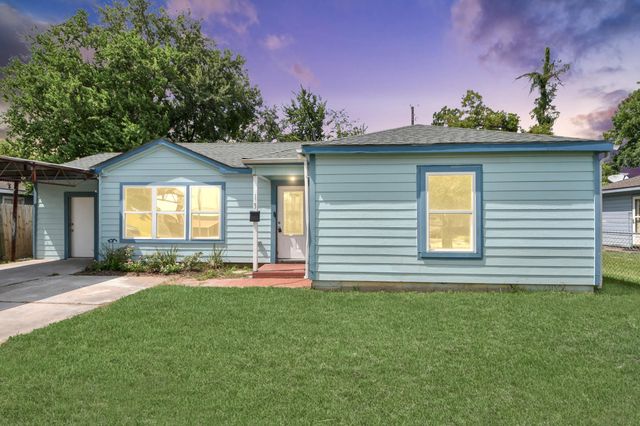  113 Obion Rd, Houston, TX 77076