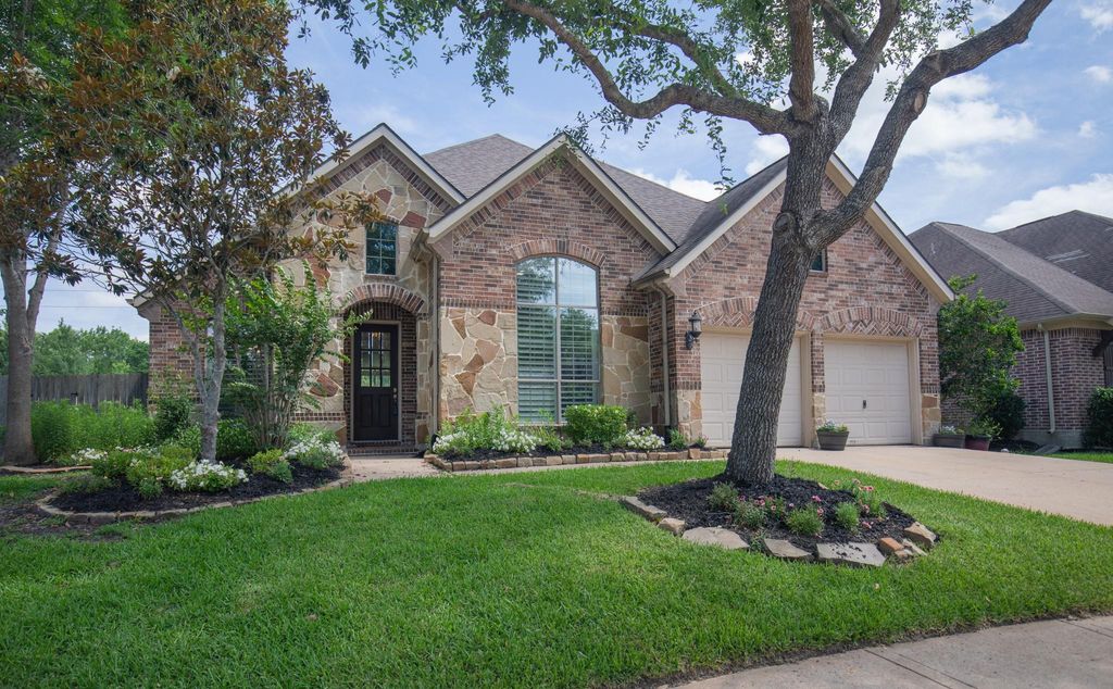 8207 Otter Creek Way, Missouri City, TX 77459 cover photo. Doors Open Tour advertisement.