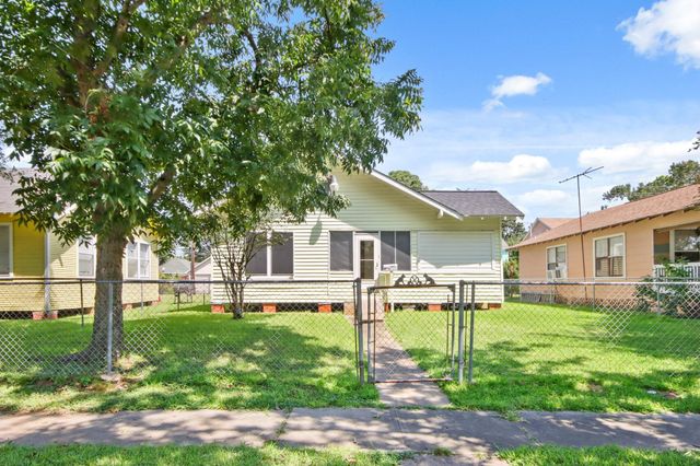 3222 Illinois, Baytown, TX, 77520