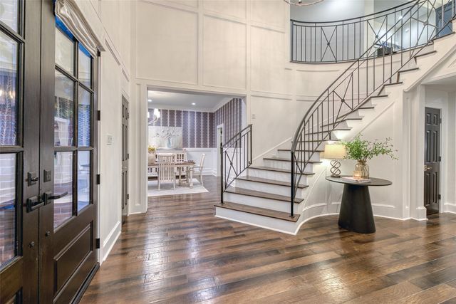  923 Chinquapin Pl, Houston, TX 77094